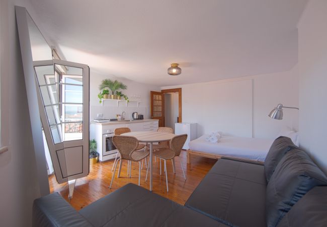 Studio in Lisboa - ALFAMA HISTORICAL I RIVER VIEW by HOMING Studio in Lisboa - ALFAMA HISTORICAL I RIVER VIEW by HOMING