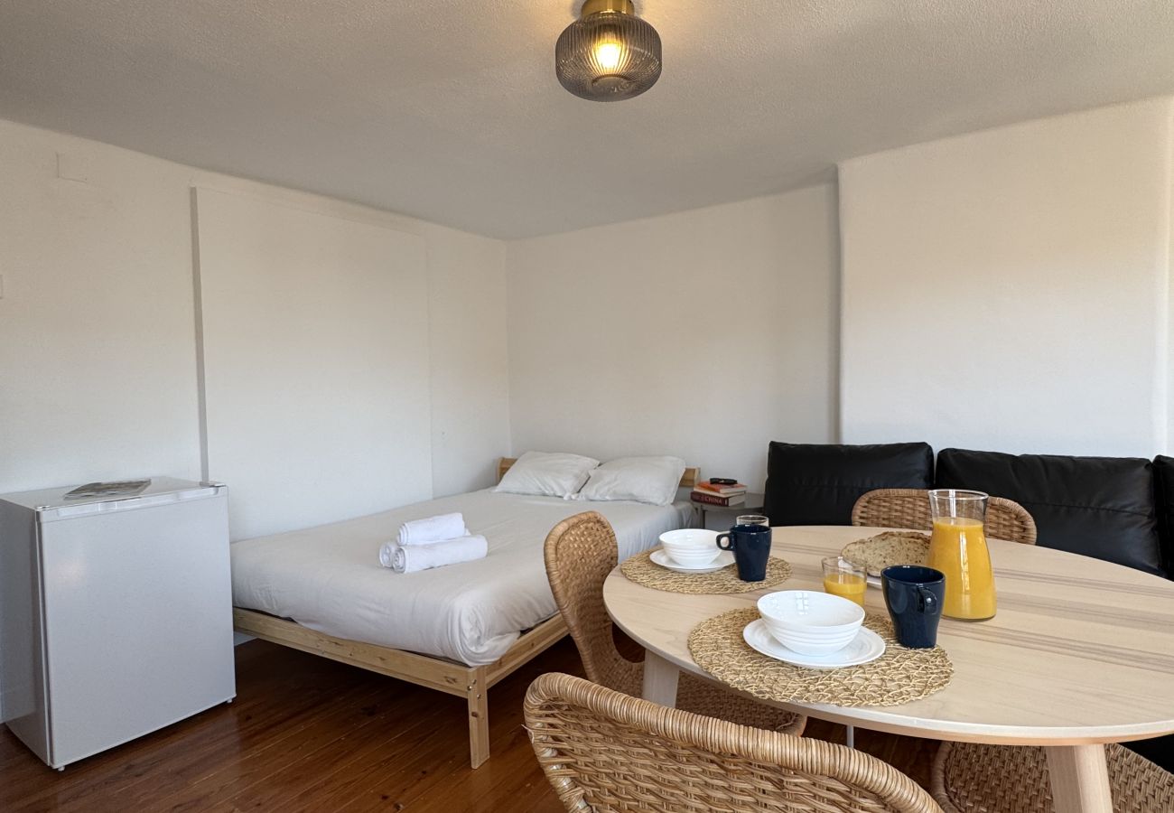 Studio in Lisbon - ALFAMA HISTORICAL I RIVER VIEW by HOMING