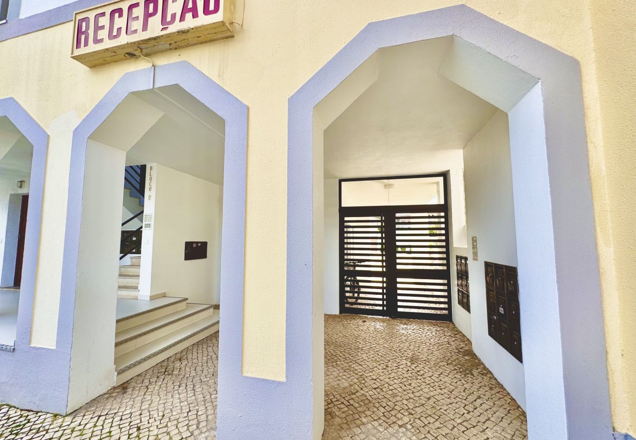 Apartment in Vilamoura - VILAMOURA CENTRAL 11 WITH POOL  by HOMING