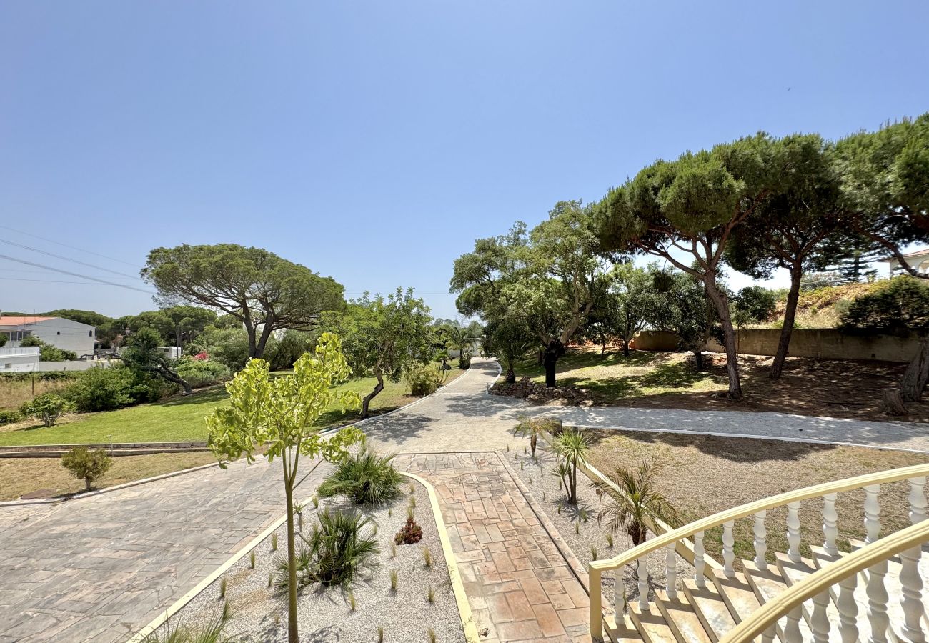 Villa in Quarteira - QUARTEIRA AMAZING VILLA WITH PRIVATE POOL by HOMIN