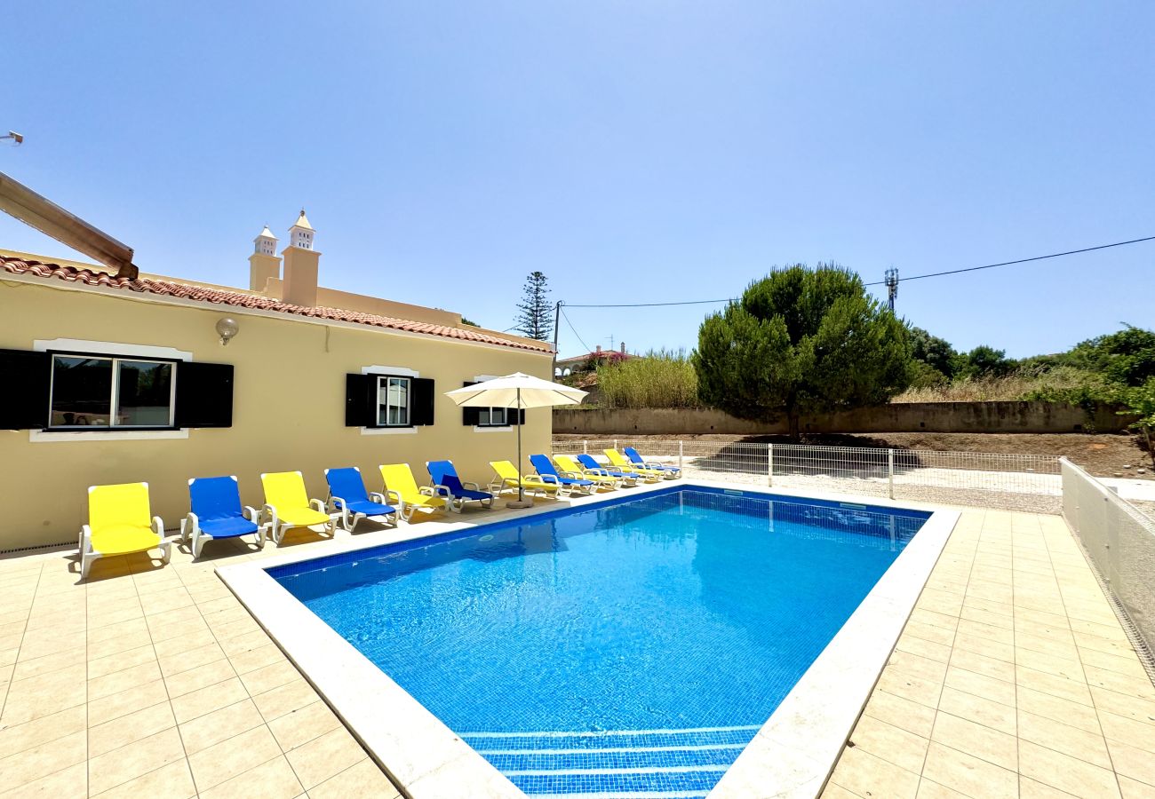 Villa in Quarteira - QUARTEIRA AMAZING VILLA WITH PRIVATE POOL by HOMIN
