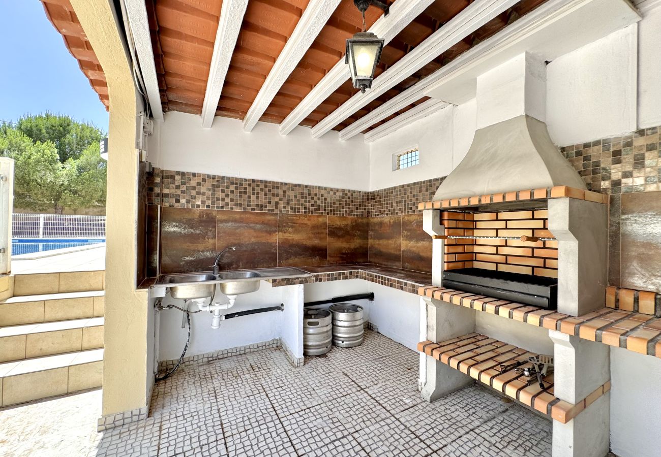 Villa in Quarteira - QUARTEIRA AMAZING VILLA WITH PRIVATE POOL by HOMIN