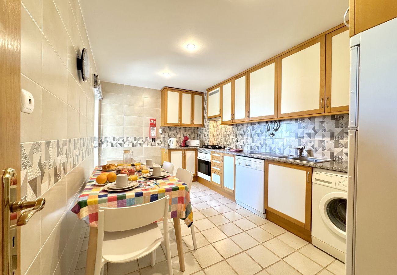 Apartment in Vilamoura - VILAMOURA BEACH VILLAGE 2 WITH POOL by HOMING