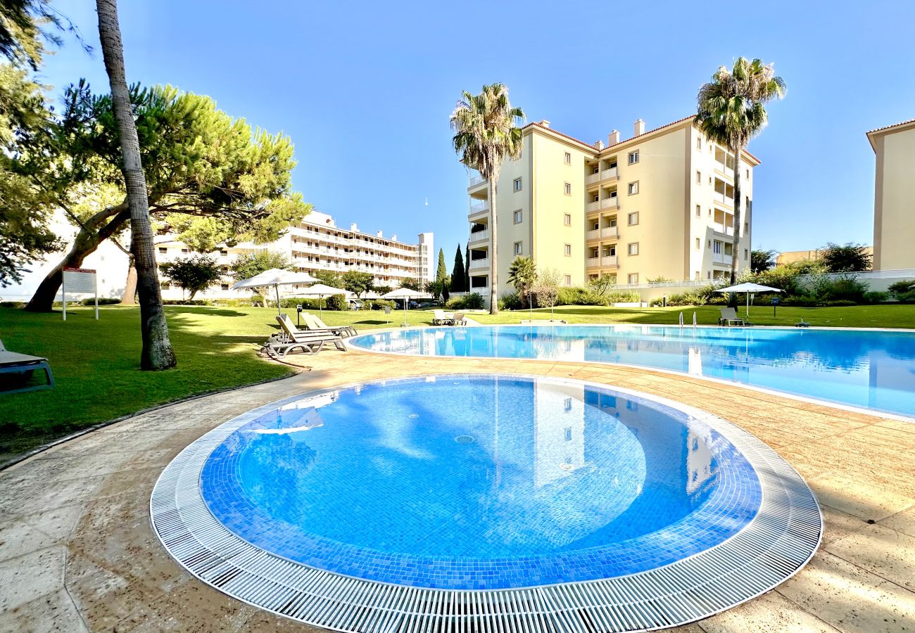 Apartment in Vilamoura - VILAMOURA BEACH VILLAGE 2 WITH POOL by HOMING