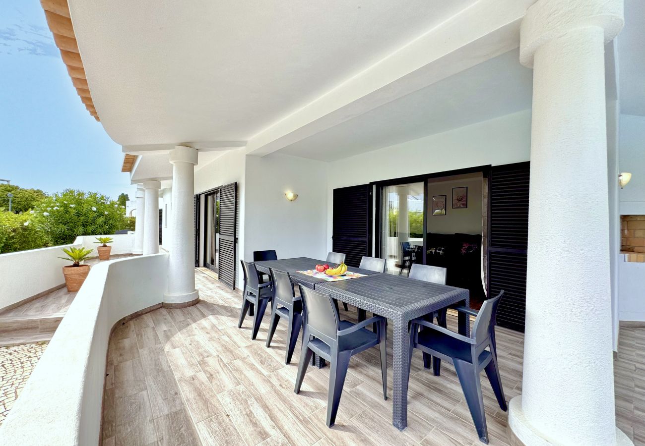 Apartment in Albufeira - ALBUFEIRA SUMMER VILLA 3 WITH POOL by HOMING