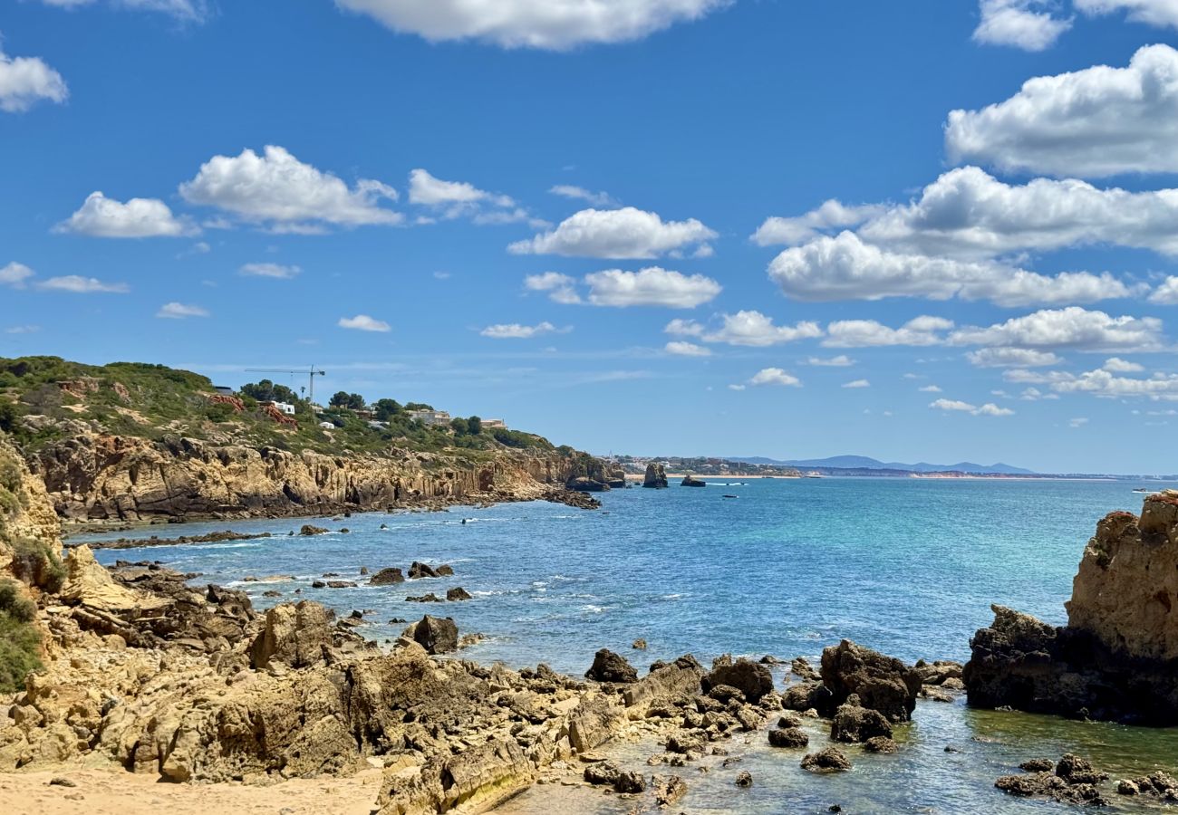 Apartment in Albufeira - ALBUFEIRA SUMMER VILLA 3 WITH POOL by HOMING