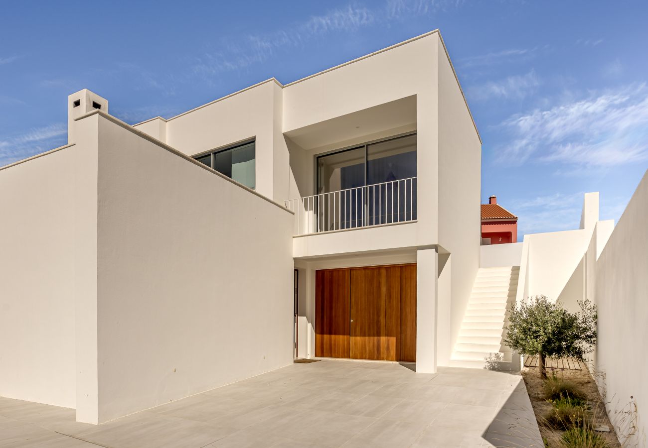 Villa in Ericeira - ERICEIRA MODERN & BRIGHT WITH POOL by HOMING