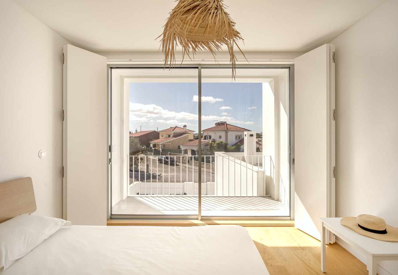 Villa in Ericeira - ERICEIRA MODERN & BRIGHT WITH POOL by HOMING