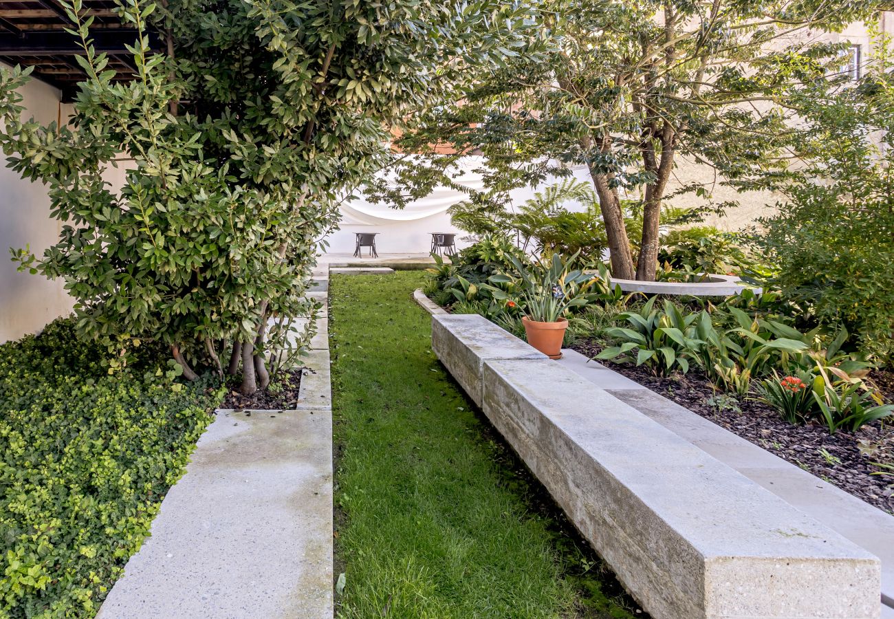 Apartment in Lisbon - BAIRRO ALTO GARDEN by Homing