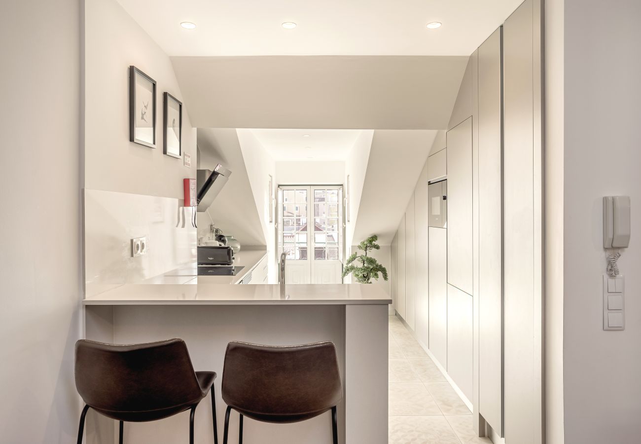 Apartment in Lisbon - SÃO BENTO MODERN by Homing