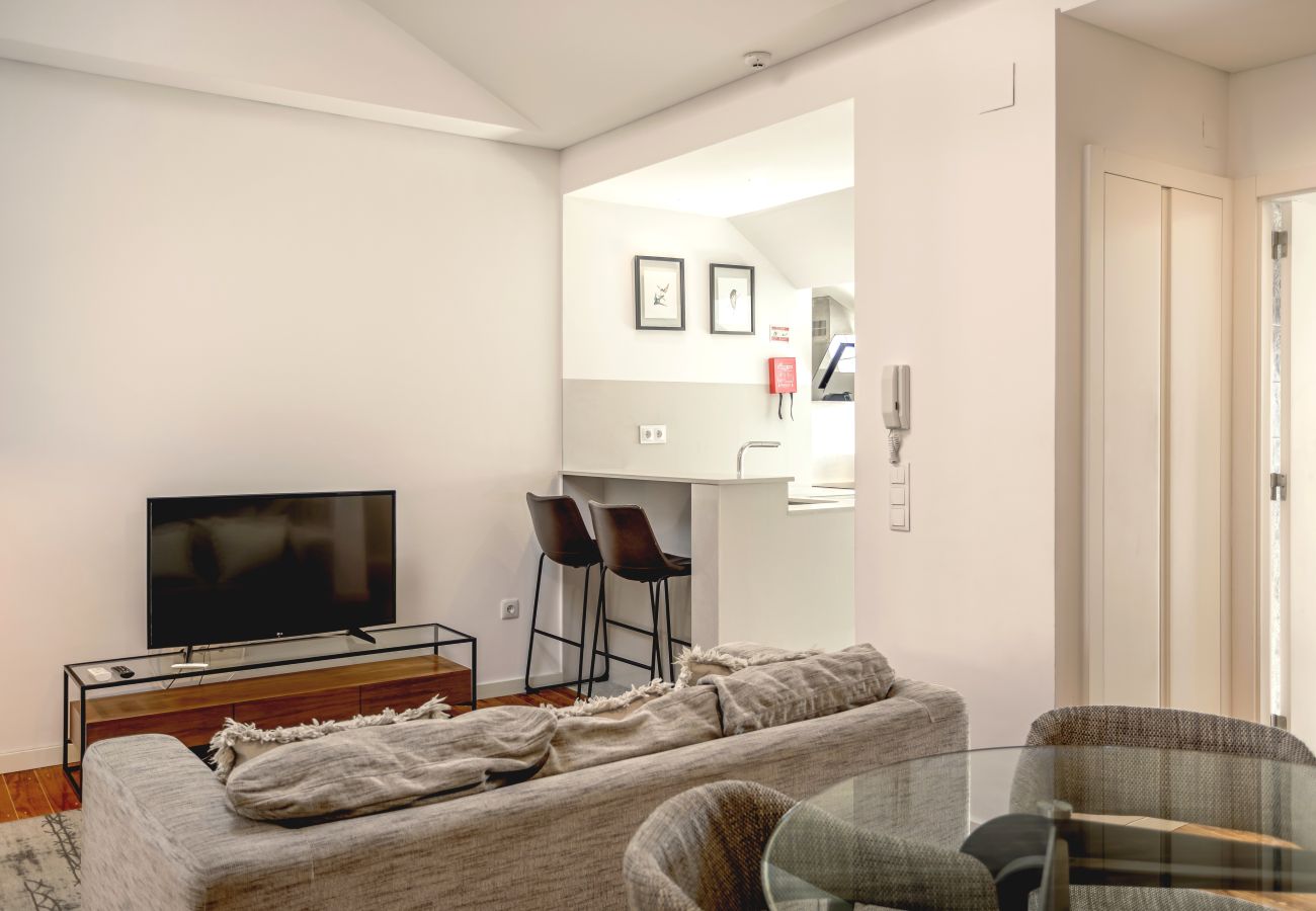 Apartment in Lisbon - SÃO BENTO MODERN by Homing