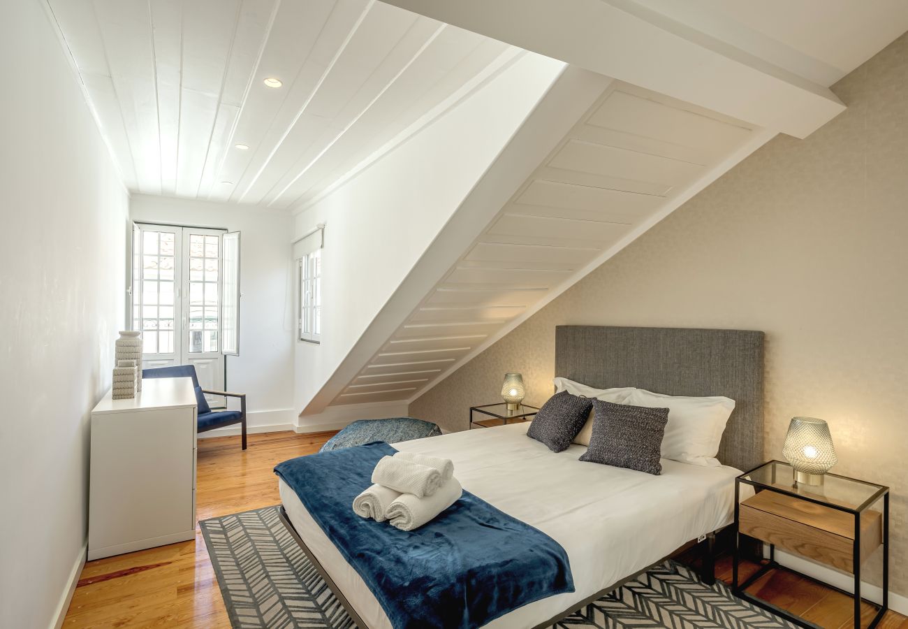 Apartment in Lisbon - SÃO BENTO MODERN by Homing