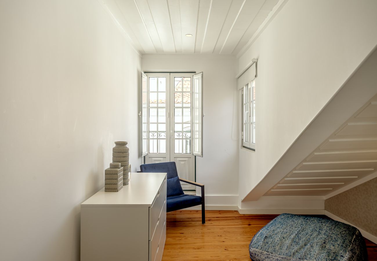 Apartment in Lisbon - SÃO BENTO MODERN by Homing