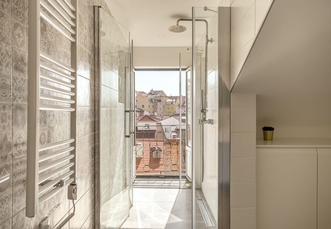 Apartment in Lisbon - SÃO BENTO MODERN by Homing