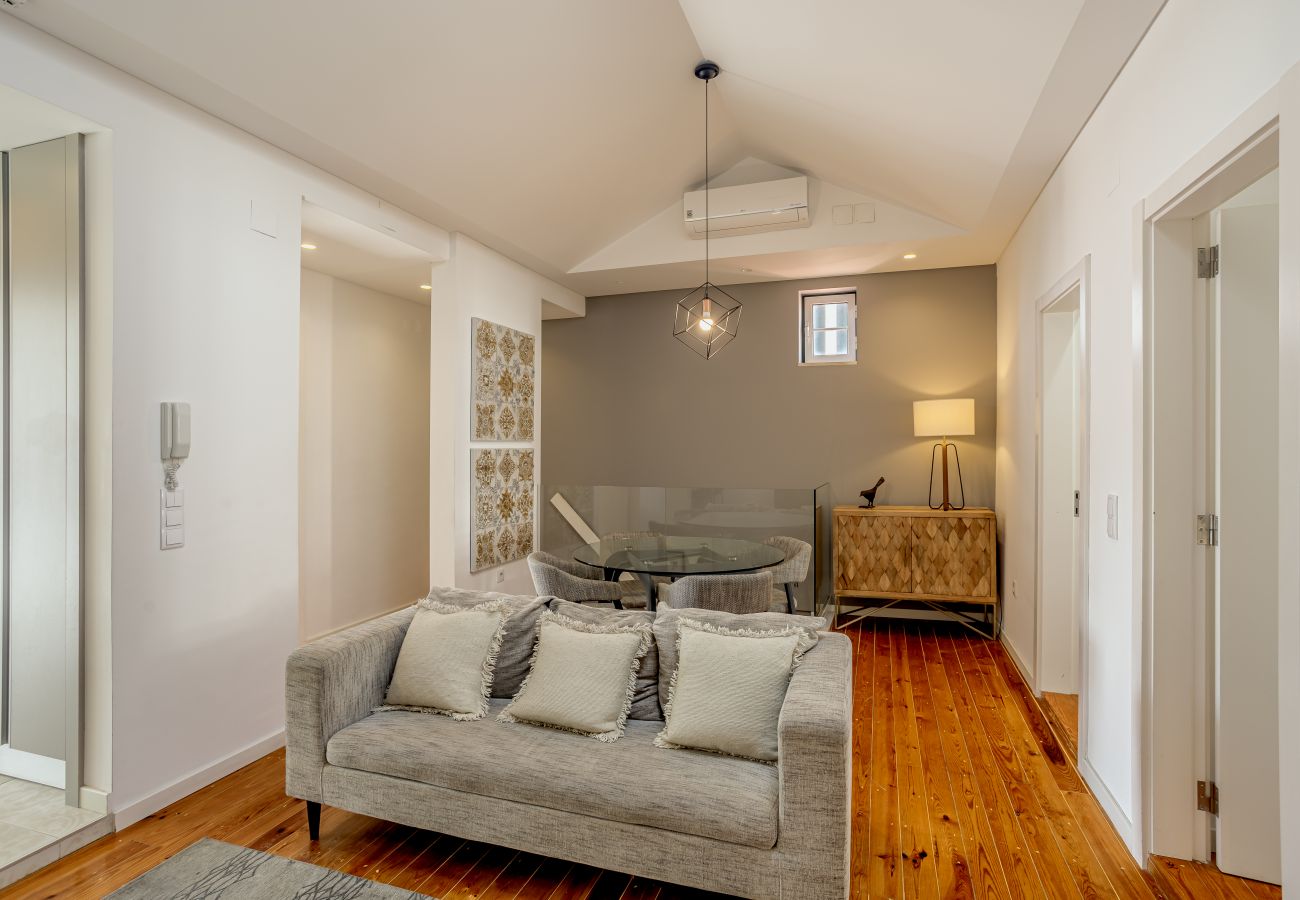 Apartment in Lisbon - SÃO BENTO MODERN by Homing