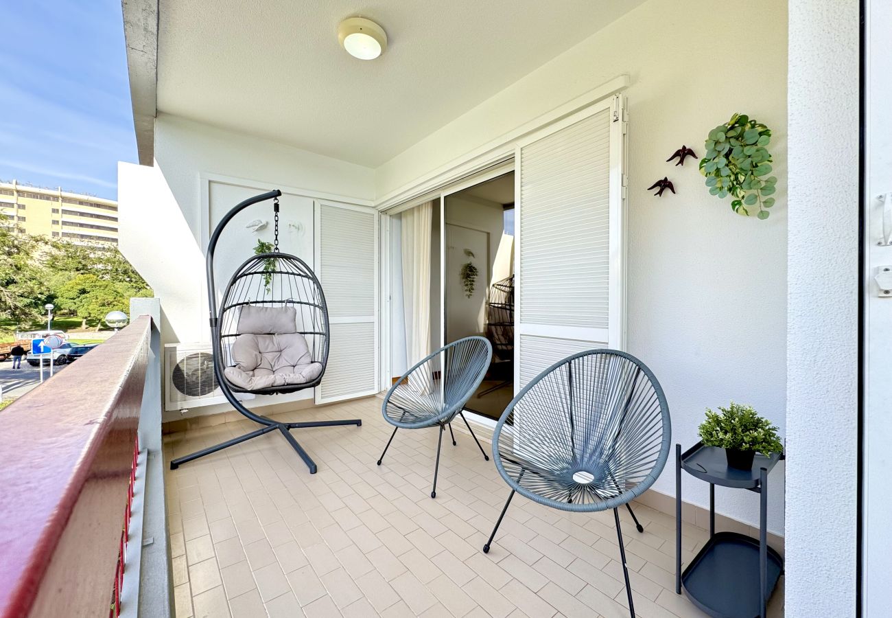 Apartment in Vilamoura - VILAMOURA MARINA BEACH WITH POOL by HOMING