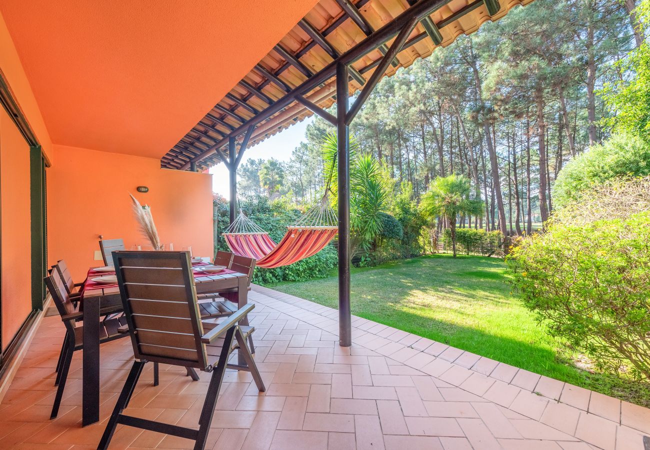 Apartment in Almada - AROEIRA GARDEN by HOMING