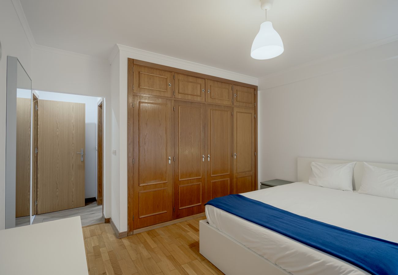 Apartment in Carcavelos - CARCAVELOS BRIGHT & MODERN APARTMENT by Homing