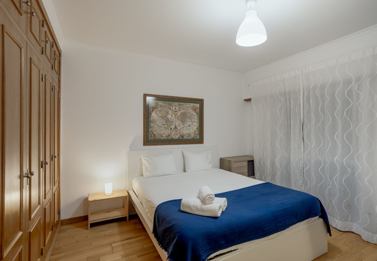 Apartment in Carcavelos - CARCAVELOS BRIGHT & MODERN APARTMENT by Homing