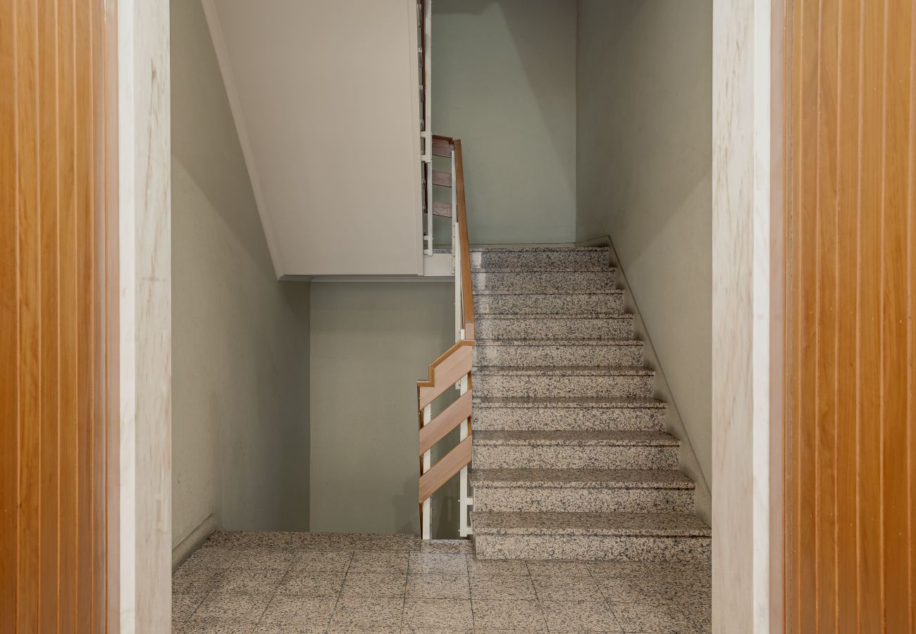 Apartment in Carcavelos - CARCAVELOS BRIGHT & MODERN APARTMENT by Homing