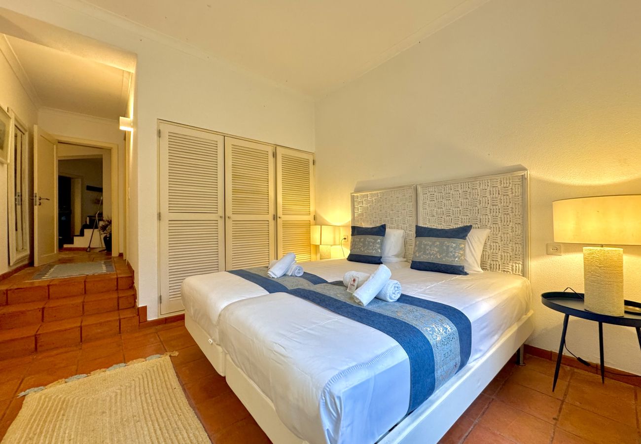 Apartment in Vilamoura - VILAMOURA AMAZING VILLA 2 WITH POOL by HOMING