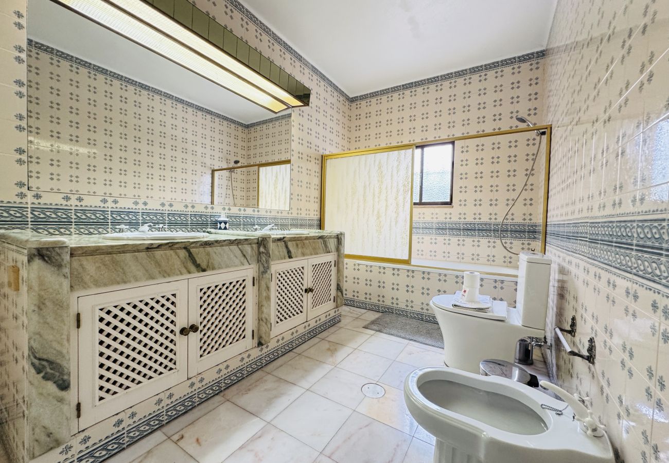 Apartment in Vilamoura - VILAMOURA SUMMER VILLA 2 WITH POOL by HOMING