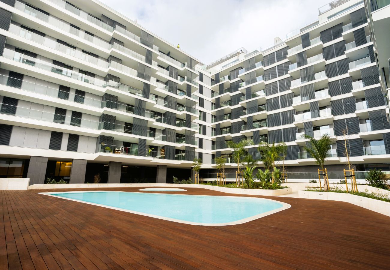 Apartment in Lisbon - MODERN LISBON W/ BALCONY AND POOL by Homing