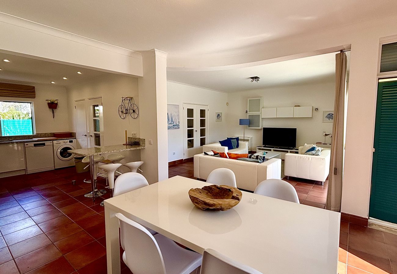 Apartment in Vilamoura - VILAMOURA AMAZING GOLF VILLA 3 WITH POOL by HOMING