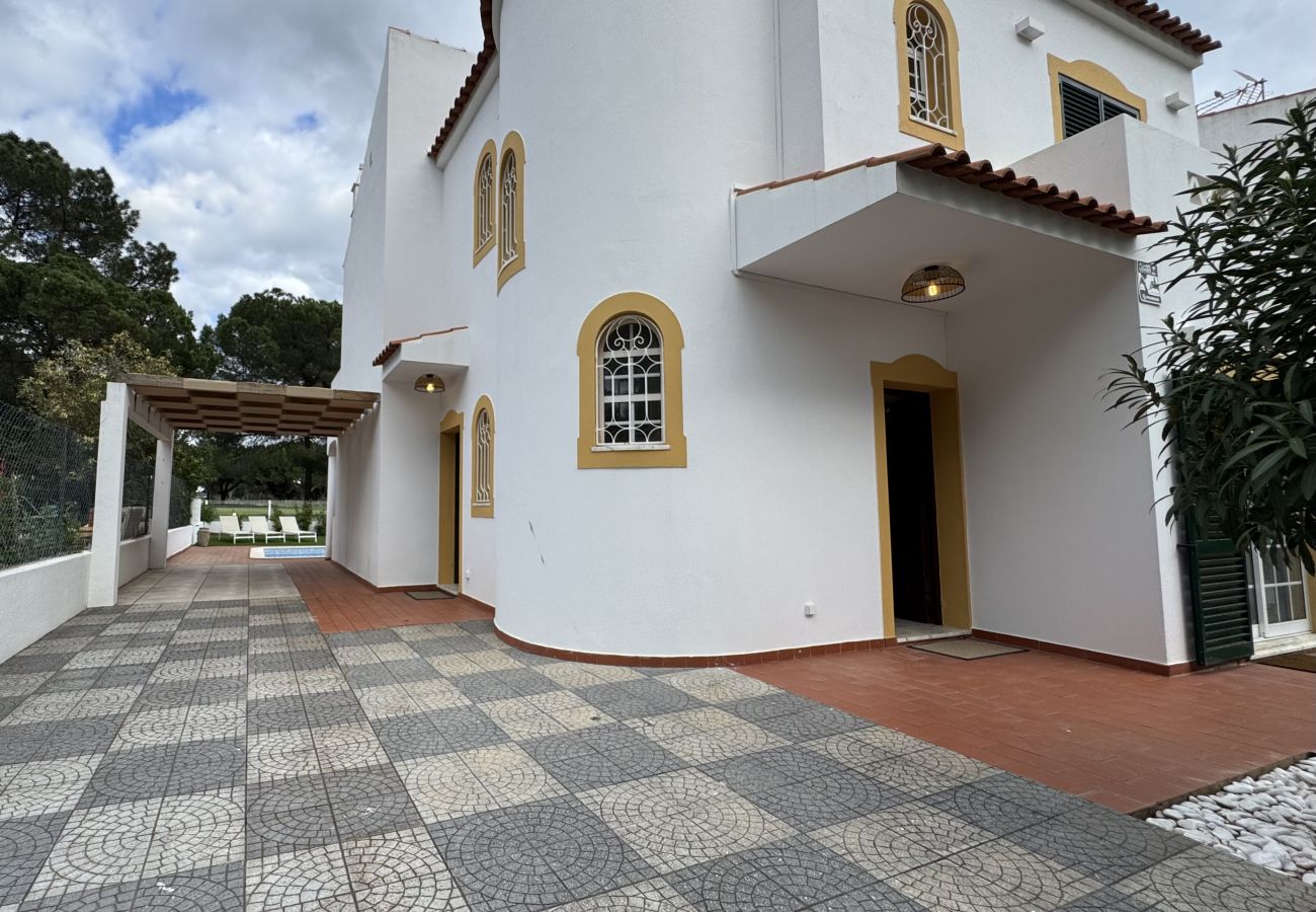 Apartment in Vilamoura - VILAMOURA SUMMER VILLA 3 WITH POOL by HOMING