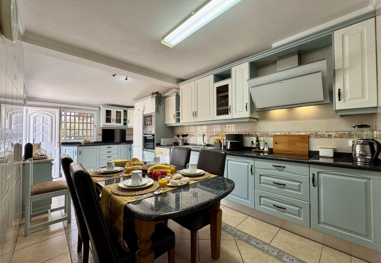 Apartment in Albufeira - ALBUFEIRA STYLISH 4 by HOMING