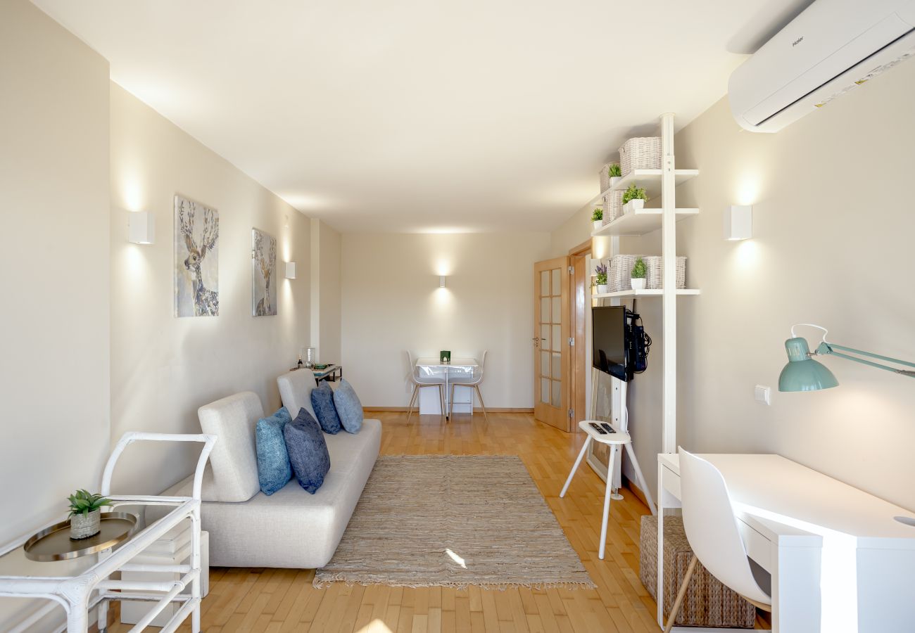 Apartment in Lisbon - OLAIAS MODERN W/ GARAGE by Homing
