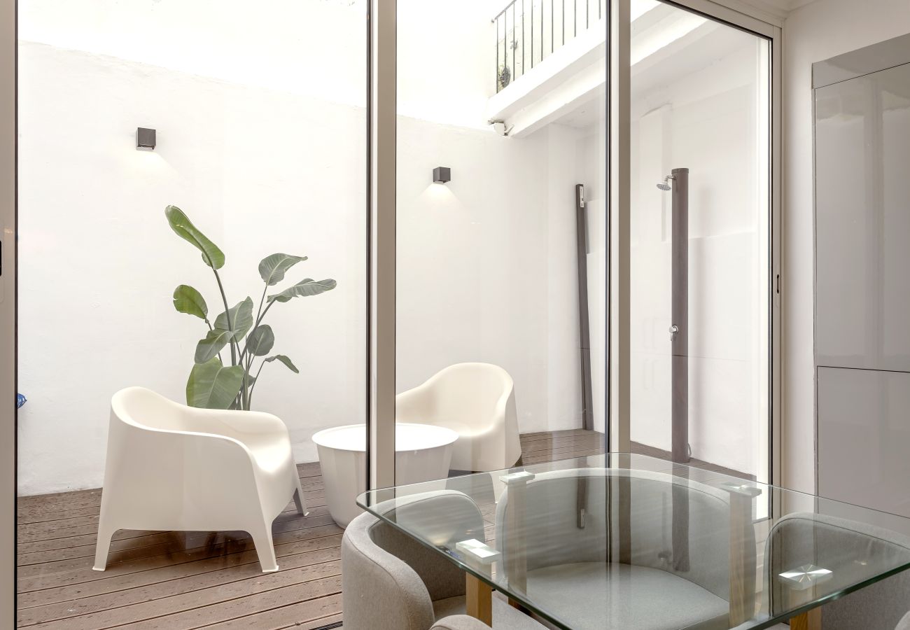 Apartment in Lisbon - GRAÇA TERRACE by HOMING