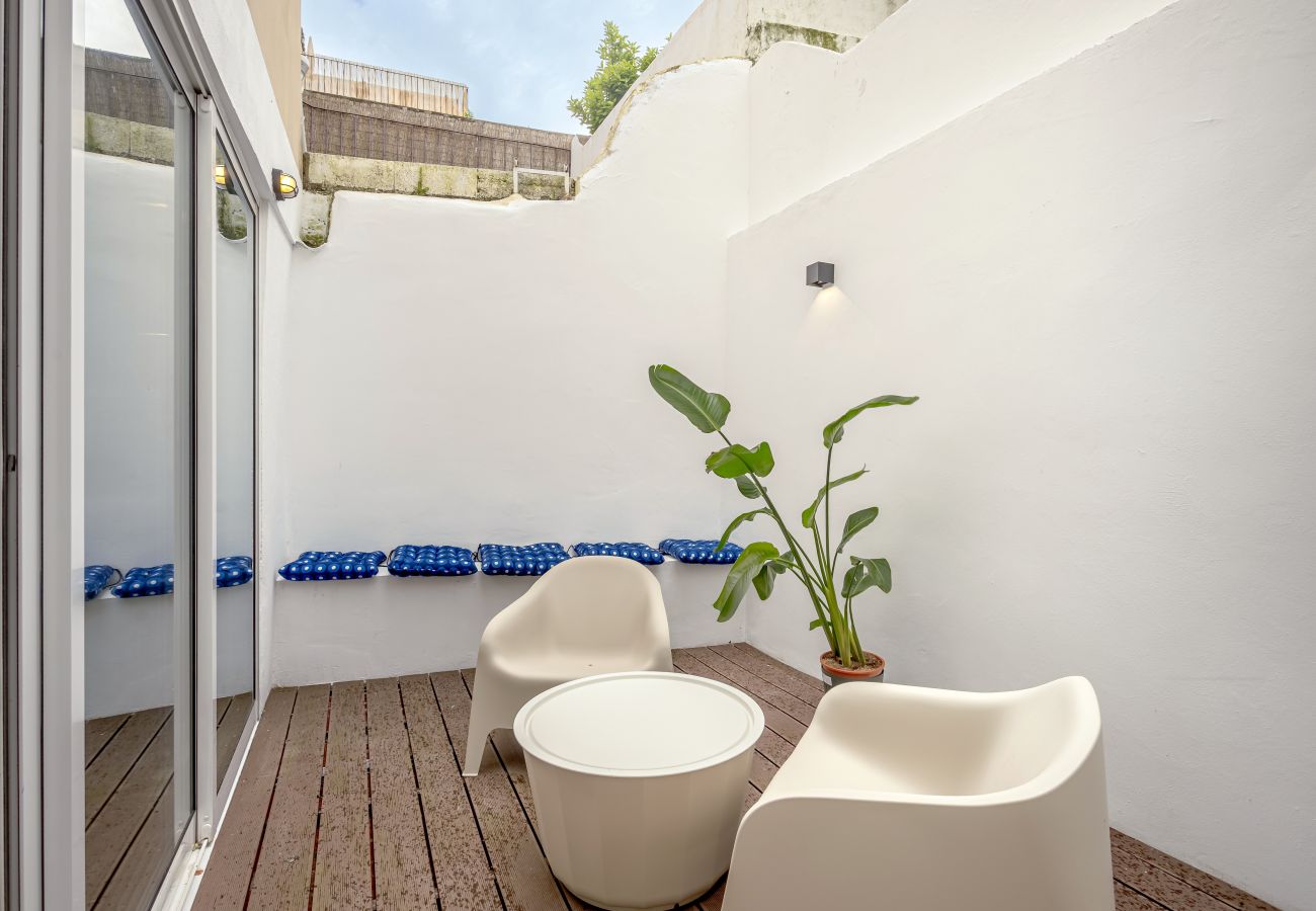 Apartment in Lisbon - GRAÇA TERRACE by HOMING