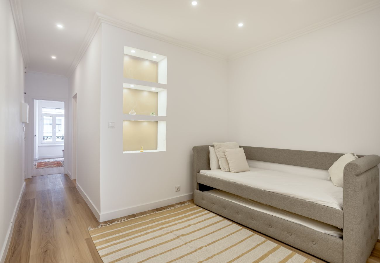 Apartment in Lisbon - GRAÇA TERRACE by HOMING