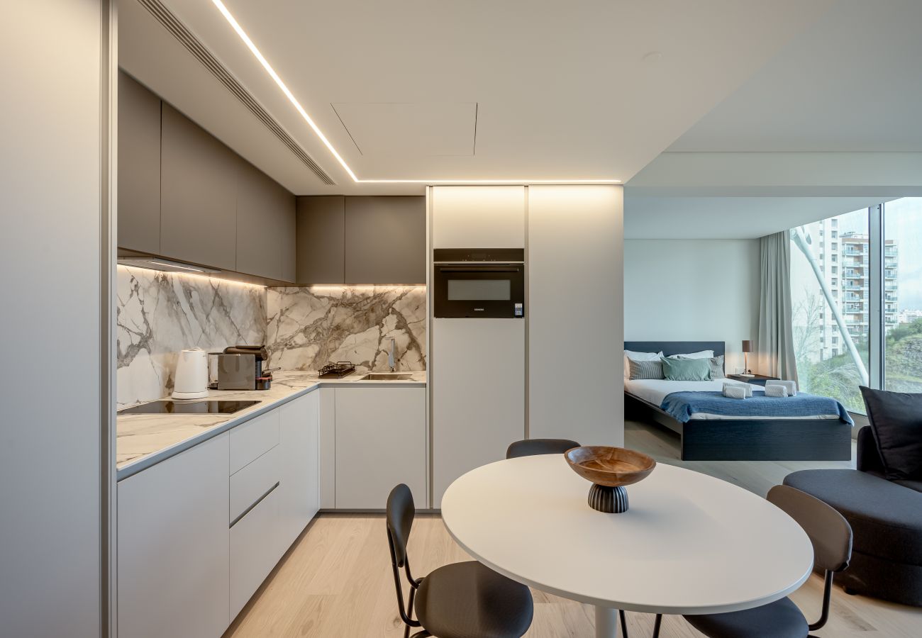 Apartment in Lisbon - AREEIRO VISION STUDIO by Homing
