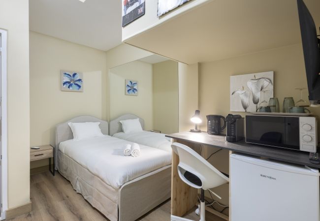 Rent by room in Lisboa - LISBON UPTOWN ROOMS V by Homing