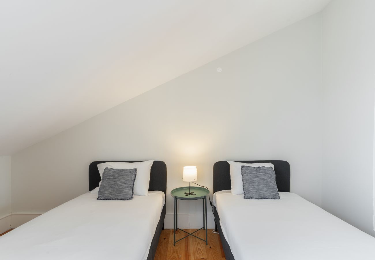 Apartment in Lisbon - GRAÇA DUPLEX WITH A VIEW by Homing