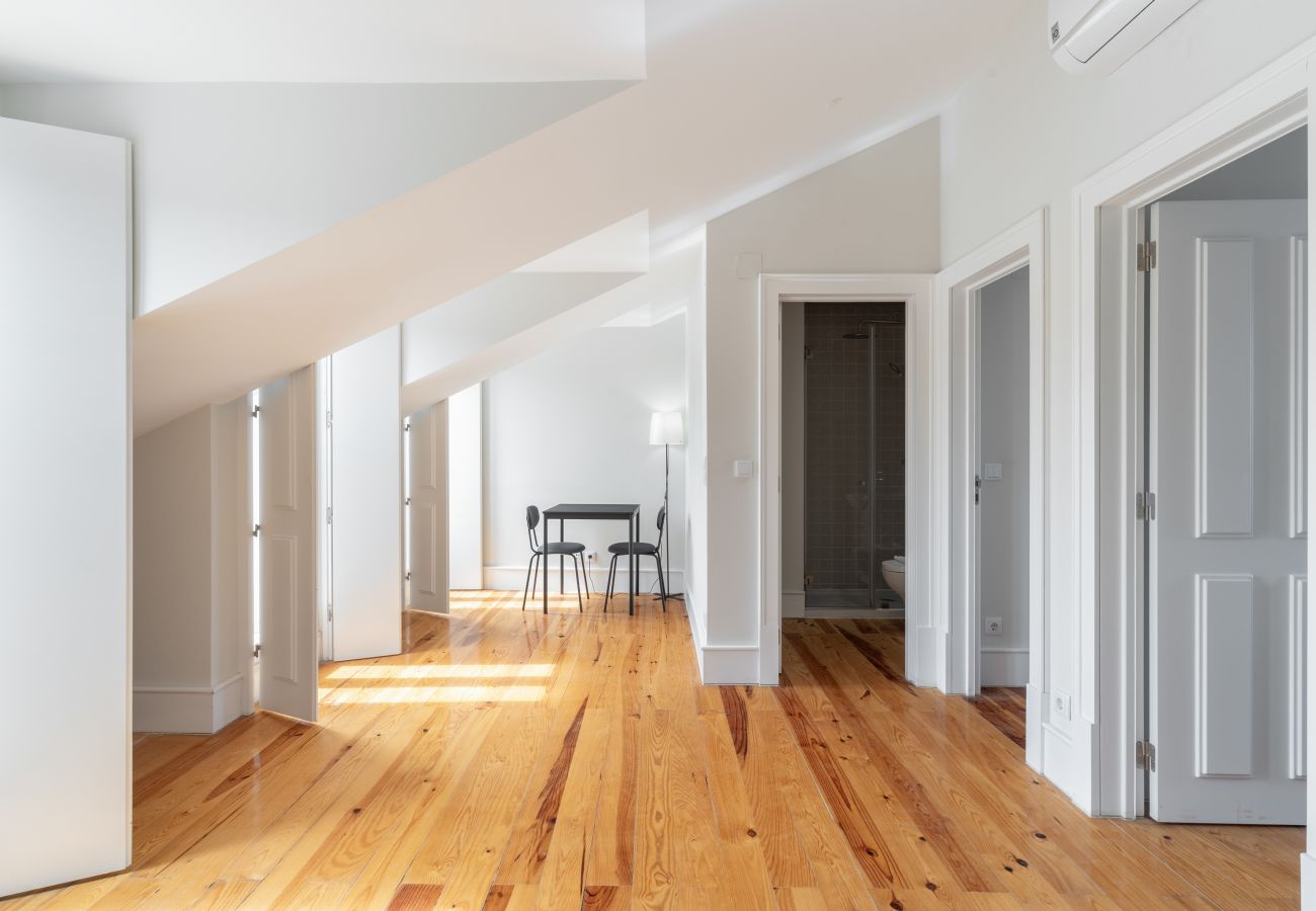 Apartment in Lisbon - GRAÇA DUPLEX WITH A VIEW by Homing