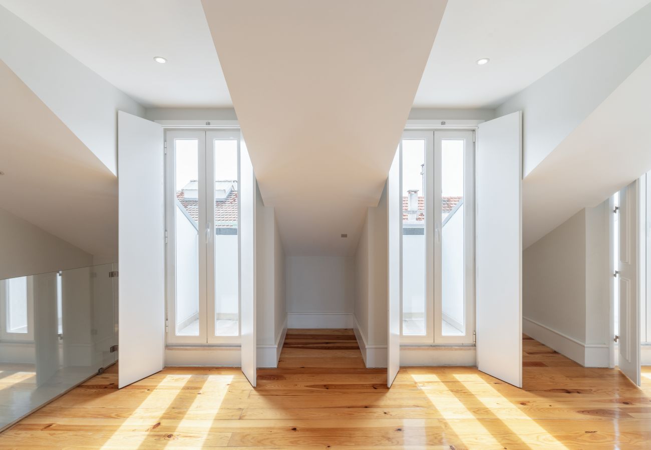 Apartment in Lisbon - GRAÇA DUPLEX WITH A VIEW by Homing