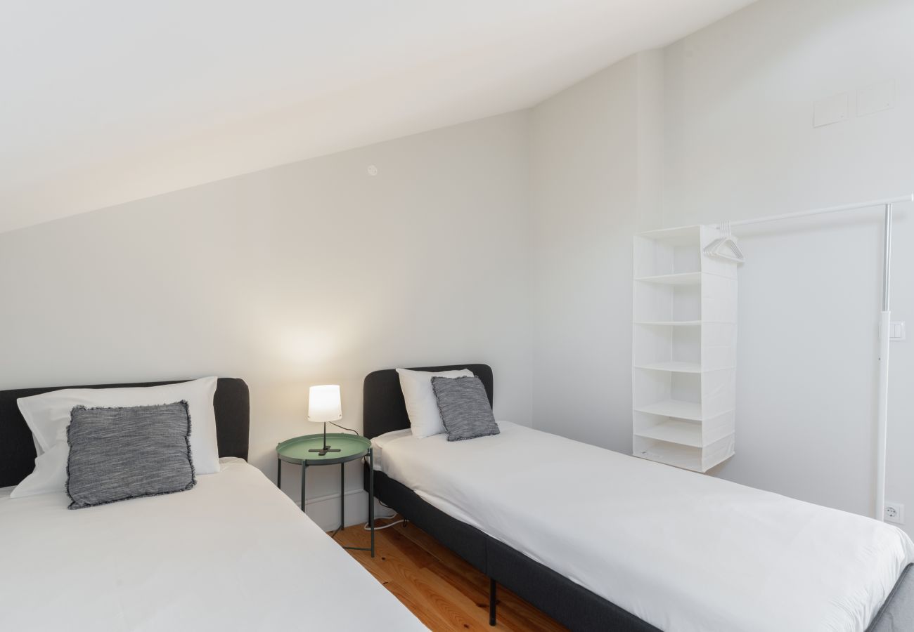 Apartment in Lisbon - GRAÇA DUPLEX WITH A VIEW by Homing