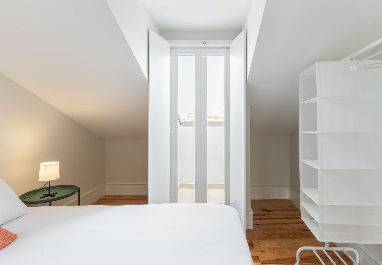 Apartment in Lisbon - GRAÇA DUPLEX WITH A VIEW by Homing