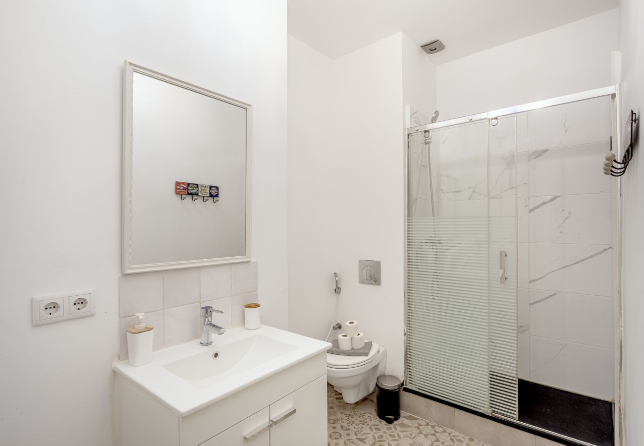 Studio in Lisbon - BOAVISTA 130 STUDIOS by Homing
