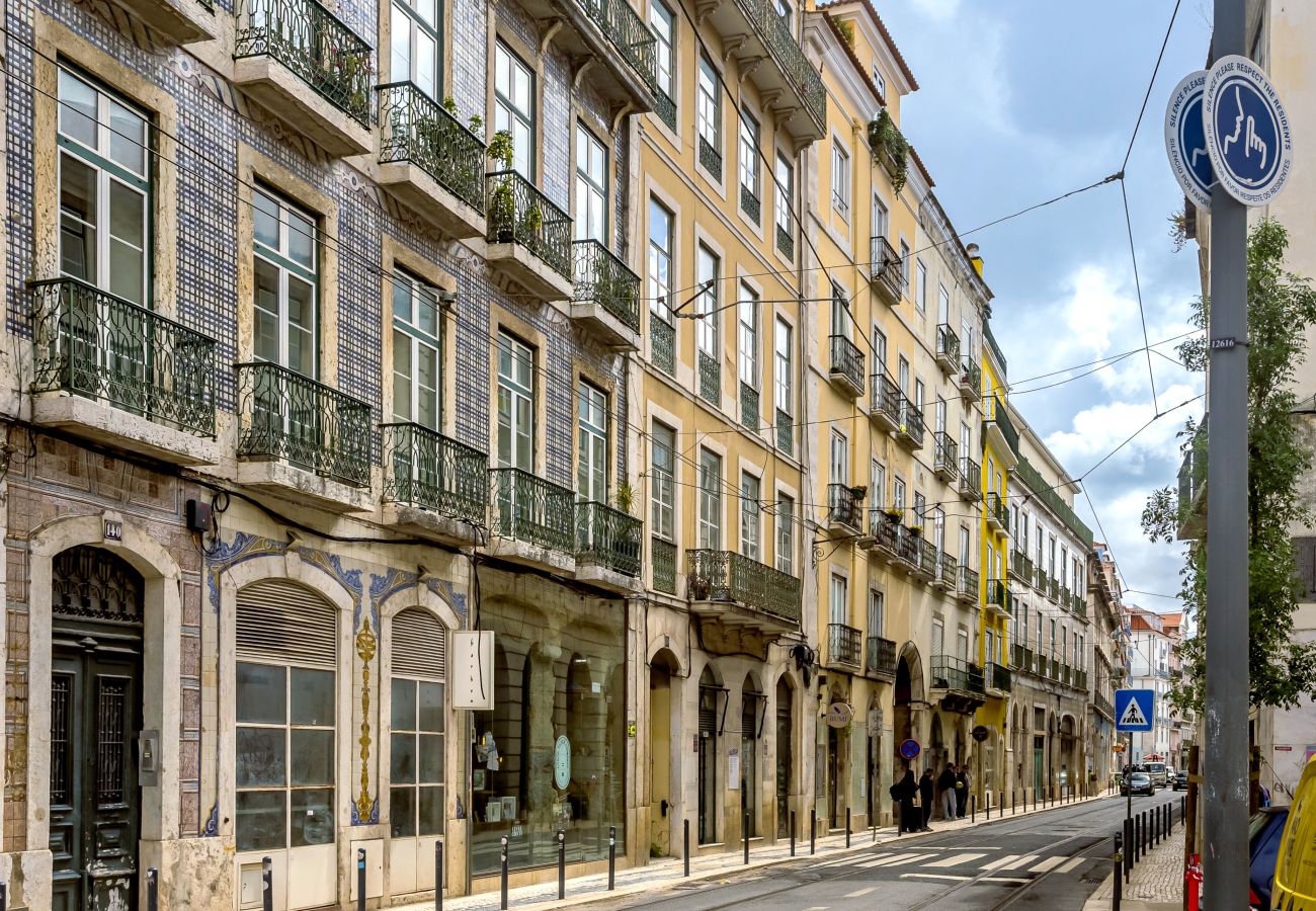 Rent by room in Lisbon - BOAVISTA 130 STUDIOS III by Homing
