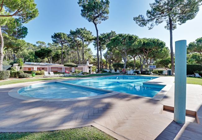 Apartment in Vilamoura - VILAMOURA GOLF VILLA 4 WITH POOL by HOMING