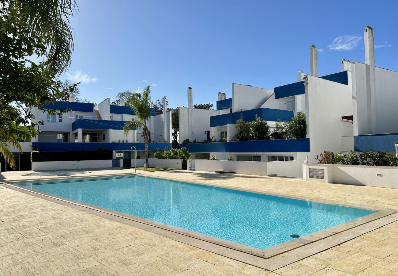 Apartment in Quarteira - QUARTEIRA DELUXE 2 WITH POOL by HOMING