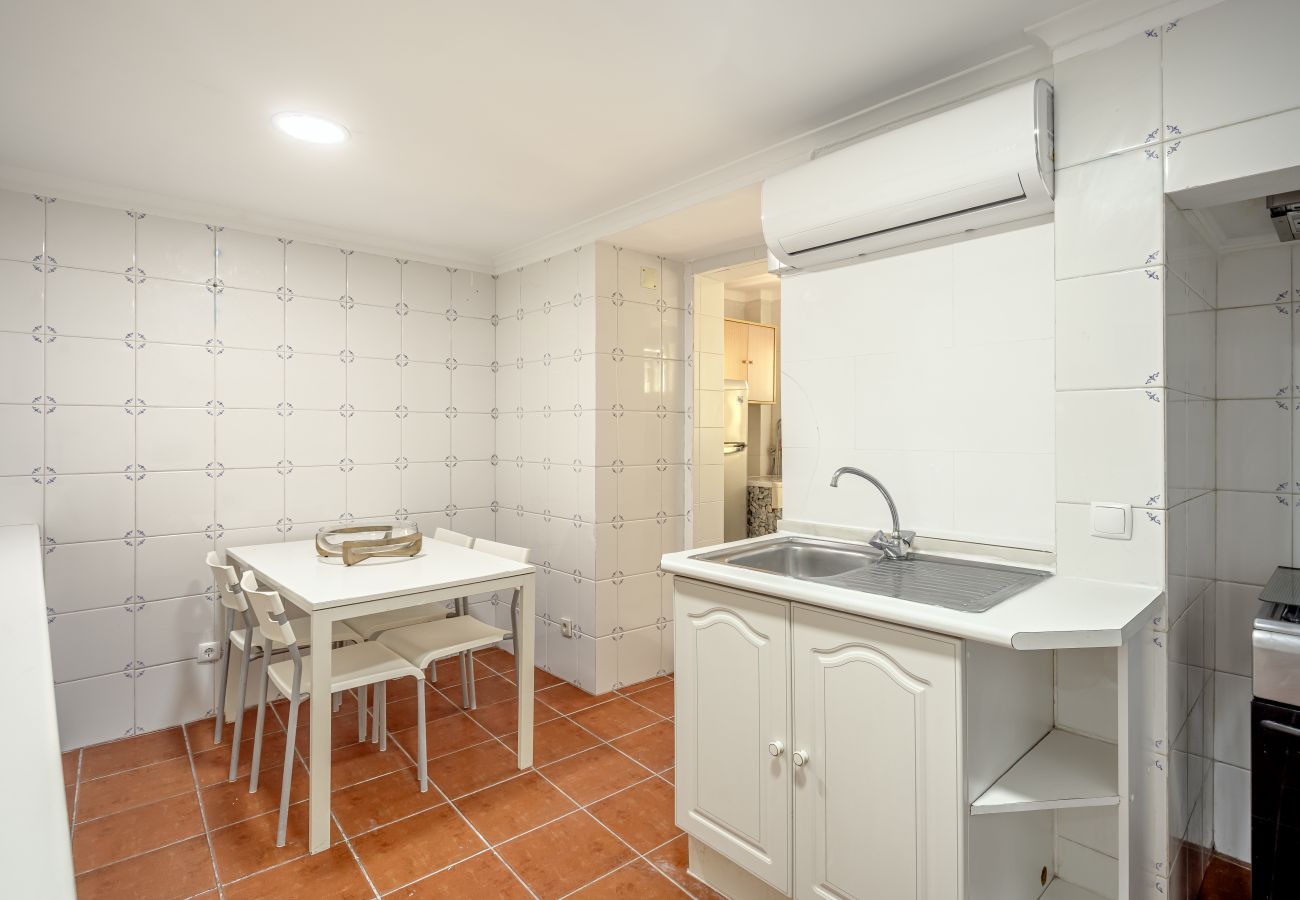 Apartment in Lisbon - SANTANA COSY by Homing
