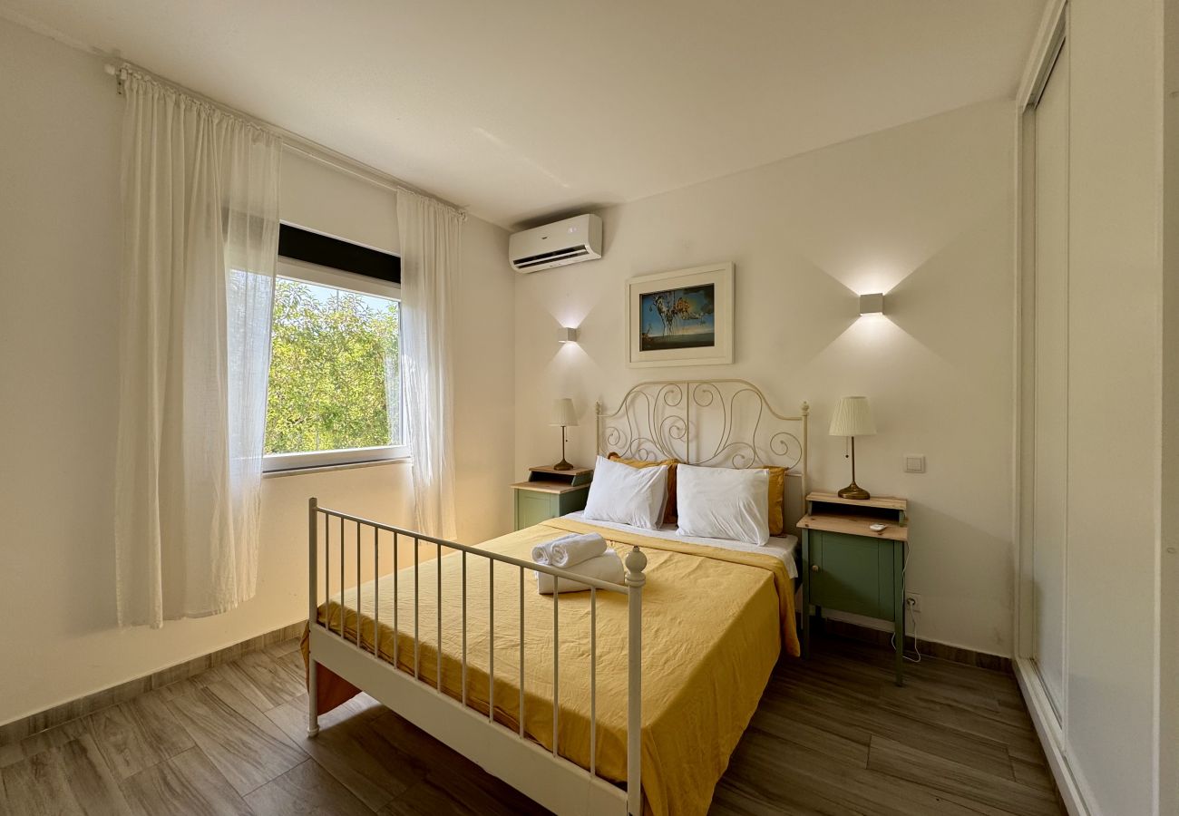 Villa in Vilamoura - VILAMOURA BROWNS VILLA WITH POOL by HOMING