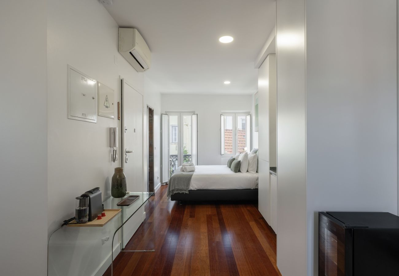 Studio in Lisbon - ESTRELA RIVERSIDE STUDIOS III by Homing