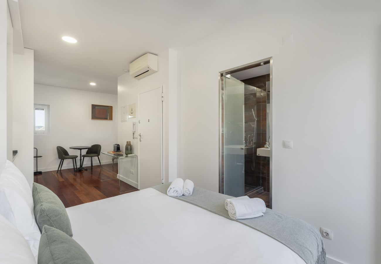 Studio in Lisbon - ESTRELA RIVERSIDE STUDIOS III by Homing
