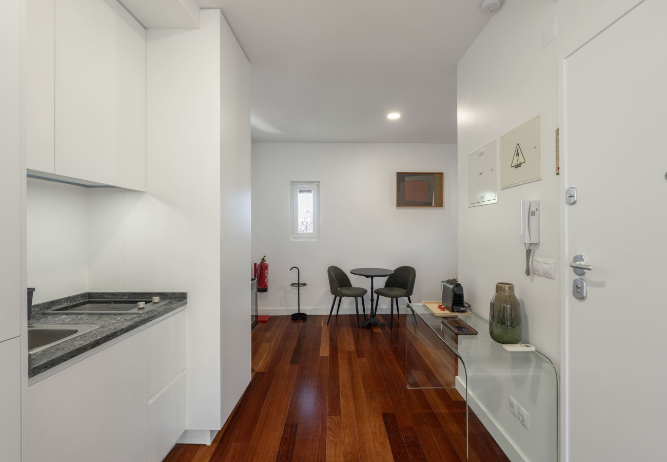 Studio in Lisbon - ESTRELA RIVERSIDE STUDIOS III by Homing